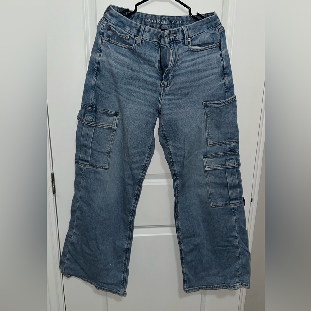 American Eagle Women Curvy Super High-Waisted Baggy Wide-leg Cargo Jean